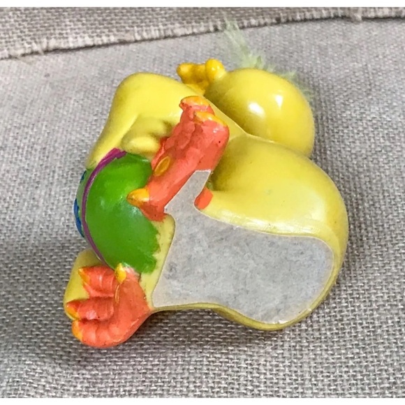 Vintage Kitschy Yellow Duck Holding Easter Eggs Figurine Duckling Whimsical Fun - Picture 7 of 8